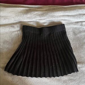 Elegant Black Pleated Skirt
